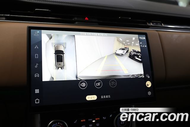 Land Rover Range Rover 2023 — photo 17