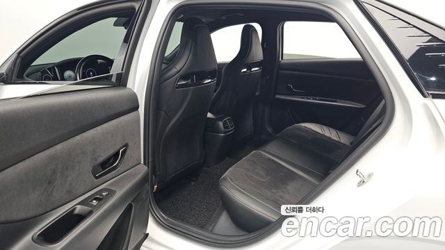 Hyundai AVANTE 2022 — photo 18