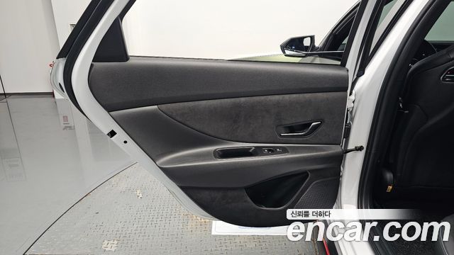 Hyundai AVANTE 2022 — photo 15
