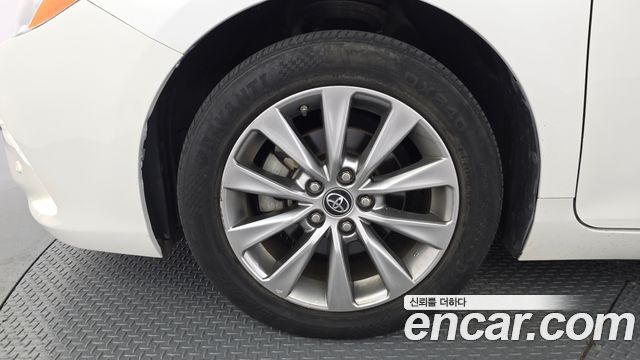 Toyota Camry 2017 — photo 5