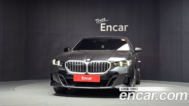 BMW 5-Series 2025 — photo 3