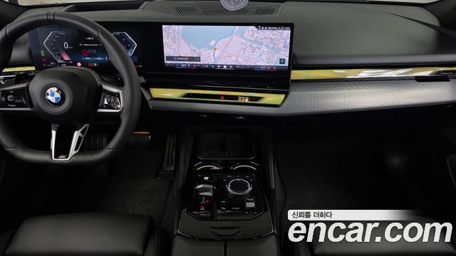 BMW 5-Series 2025 — photo 20