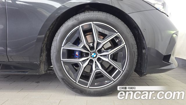 BMW 5-Series 2025 — photo 7