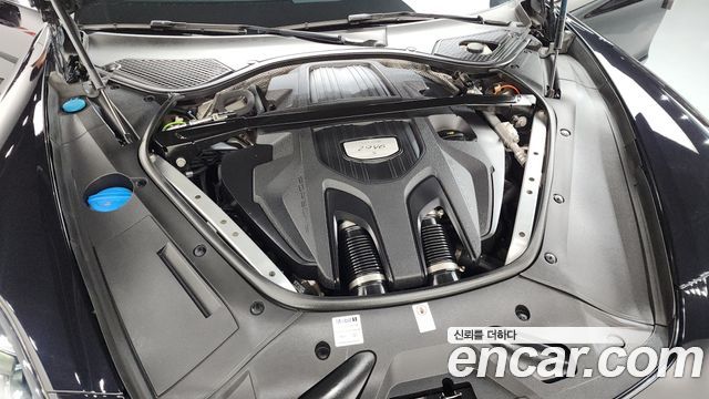 Porsche Panamera 2018 — photo 6
