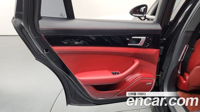 Porsche Panamera 2018 — photo 15