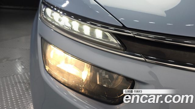 Citroën / DS C4 Picasso 2014 — photo 8