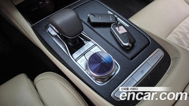 Kia K9 2022 — photo 12