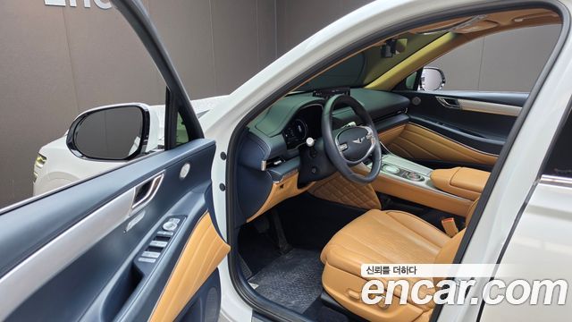 Genesis GV80 2022 — photo 13