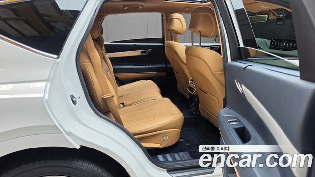 Genesis GV80 2022 — photo 17