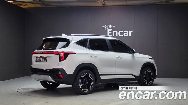 Kia Seltos 2023 — photo 2