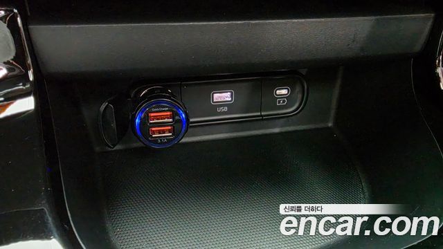 Kia Seltos 2023 — photo 21