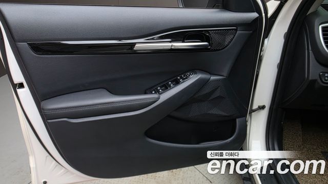 Kia Seltos 2023 — photo 14