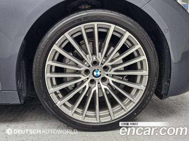 BMW 7-Series 2020 — photo 5