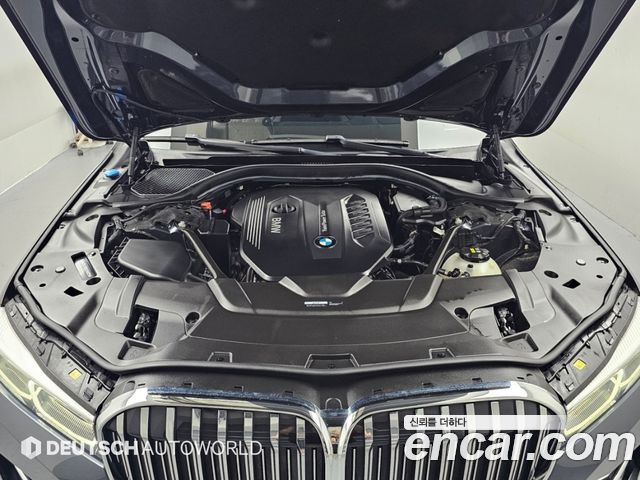 BMW 7-Series 2020 — photo 6
