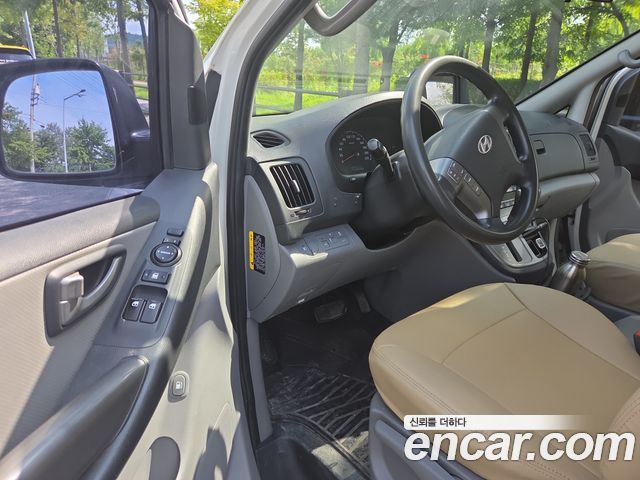 Hyundai Starex 2017 — photo 6