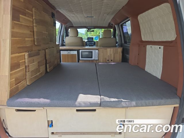 Hyundai Starex 2017 — photo 9