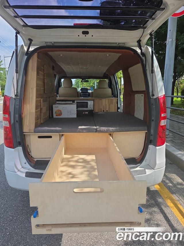 Hyundai Starex 2017 — photo 11