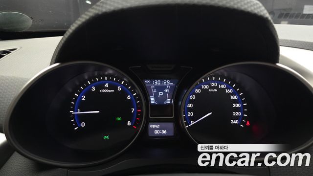 Hyundai Veloster 2012 — photo 11