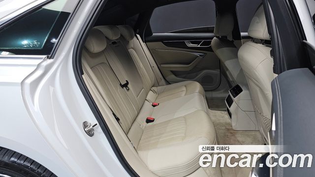 Audi A6 2020 — photo 12