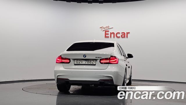 BMW 3-Series 2018 — photo 4
