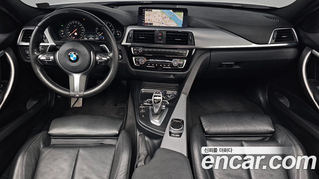 BMW 3-Series 2018 — photo 10