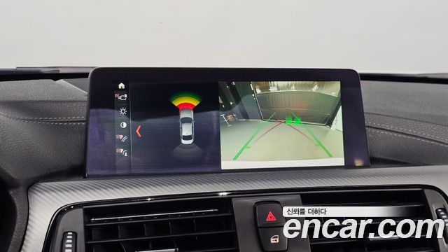 BMW 3-Series 2018 — photo 25
