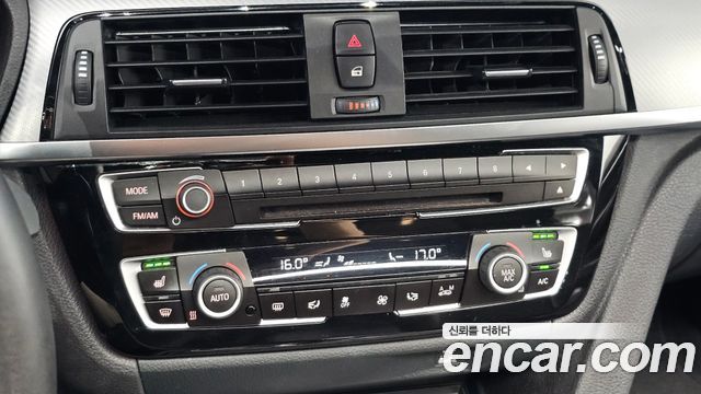 BMW 3-Series 2018 — photo 26
