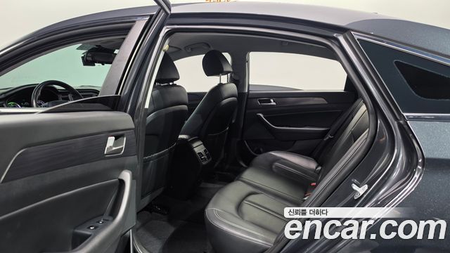 Hyundai Sonata 2019 — photo 11