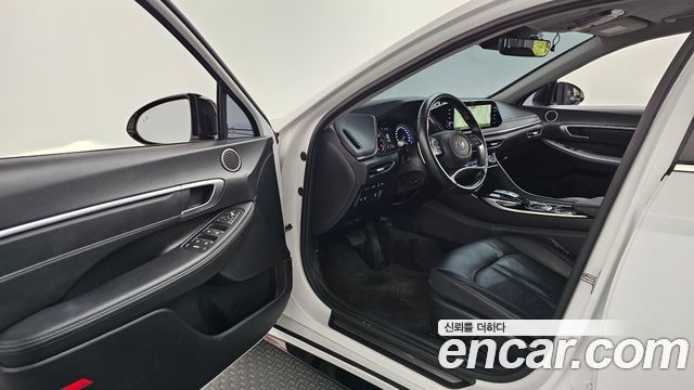 Hyundai Sonata 2023 — photo 13