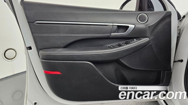 Hyundai Sonata 2023 — photo 14