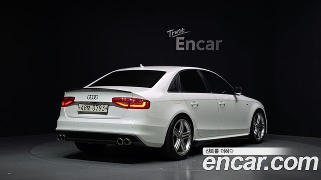 Audi A4 2016 — photo 2
