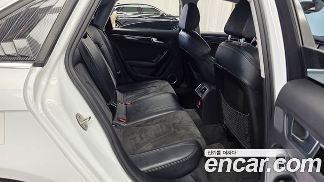 Audi A4 2016 — photo 12