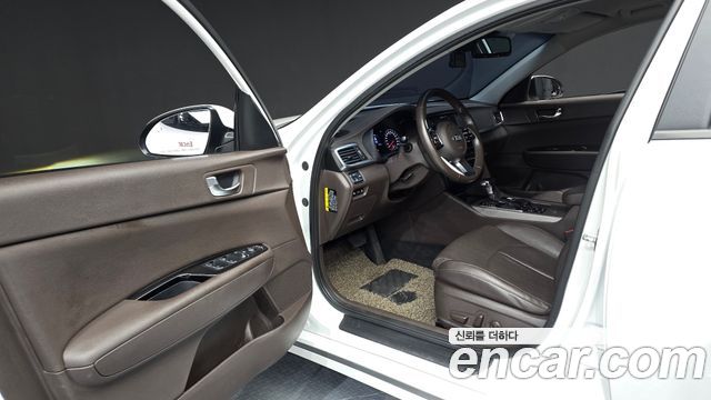 Kia K5 2019 — photo 13