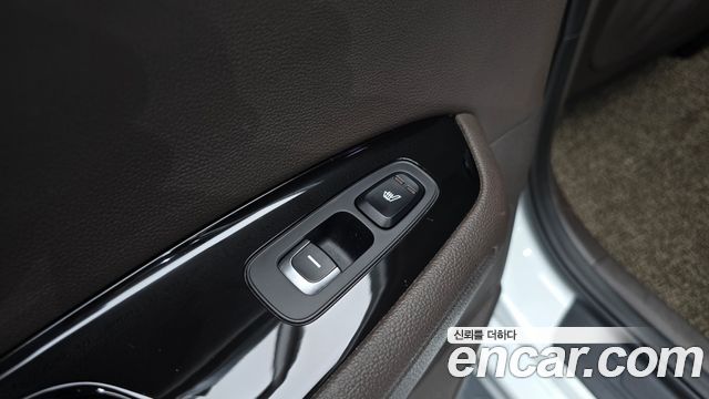 Kia K5 2019 — photo 23