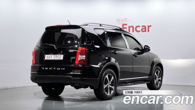 KG Mobility Rexton 2016 — photo 2