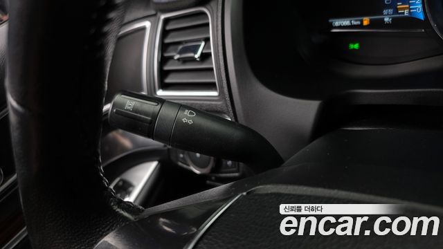 Ford Explorer 2019 — photo 19
