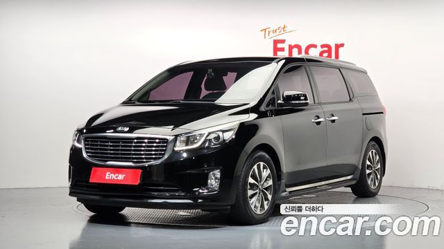Kia Canival 2015 — photo 1