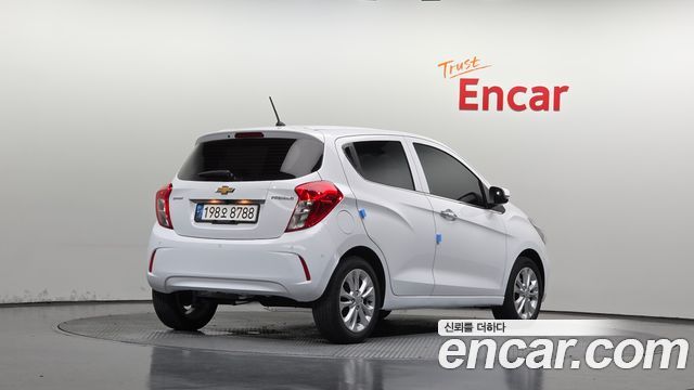 Chevrolet Korea Spark 2022 — photo 2
