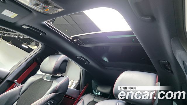 Genesis GV70 2022 — photo 26