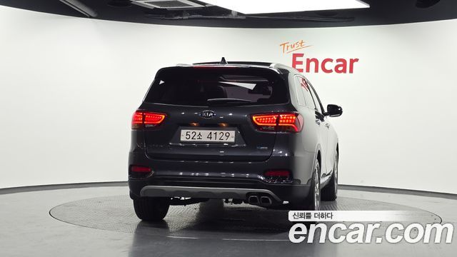 Kia Sorento 2018 — photo 4