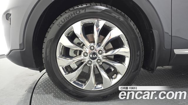 Kia Sorento 2018 — photo 5