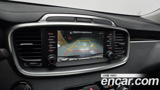 Kia Sorento 2018 — photo 15