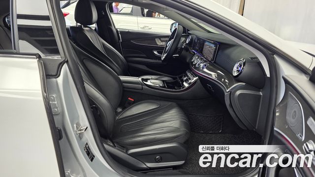 Mercedes-Benz CLS-Class 2019 — photo 11