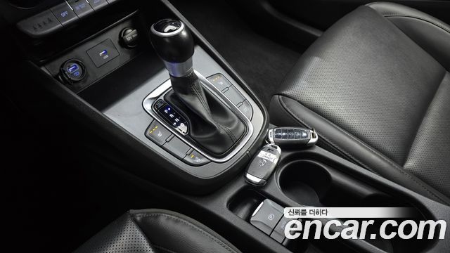 Hyundai Kona 2023 — photo 9