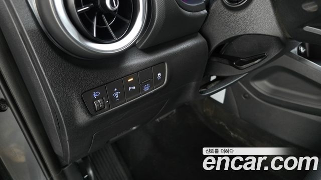 Hyundai Kona 2023 — photo 17