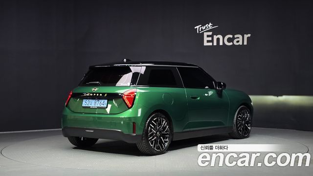 Mini Cooper 2024 — photo 2