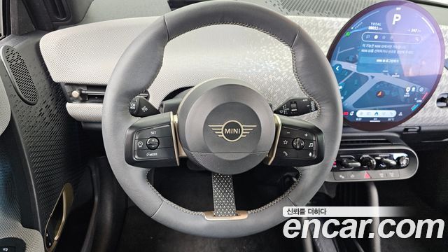 Mini Cooper 2024 — photo 19