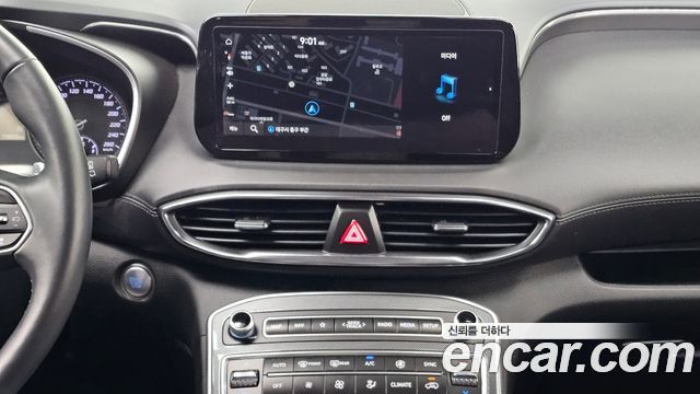 Hyundai Santafe 2022 — photo 21