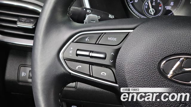 Hyundai Santafe 2022 — photo 23