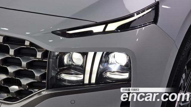 Hyundai Santafe 2022 — photo 8